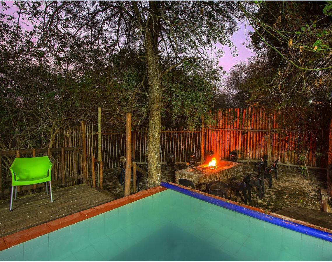 Kruger Wild Dog Inn Marloth Park Exterior photo